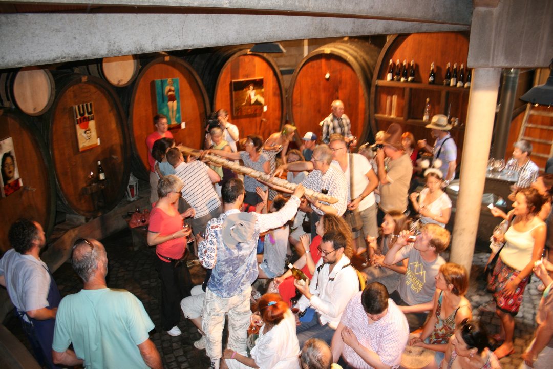 Vernissages dans la cave ronde